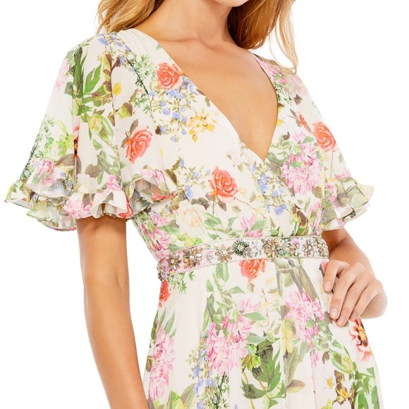 Mac Duggal 9079 NWT FLORAL PRINT FAUX WRAP FLUTTER SLEEVE A LINE GOWN - Picture 2 of 6